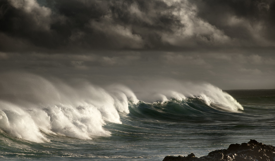 Waves of Maui